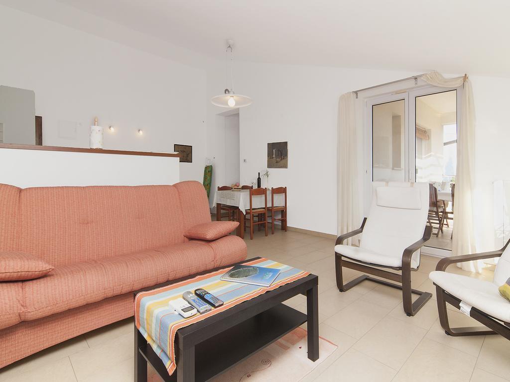 Apartments Ceja Near Sea Medulin Szoba fotó