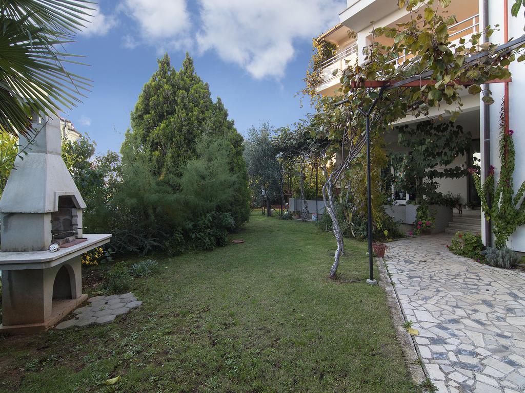 Apartments Ceja Near Sea Medulin Kültér fotó