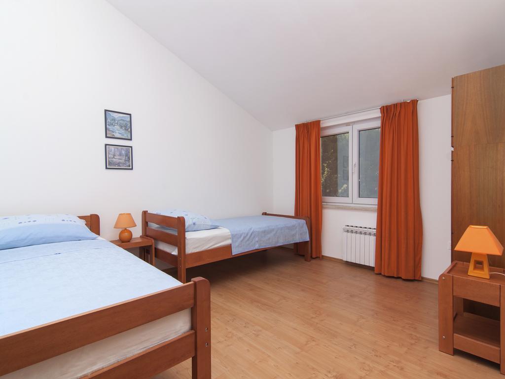 Apartments Ceja Near Sea Medulin Kültér fotó